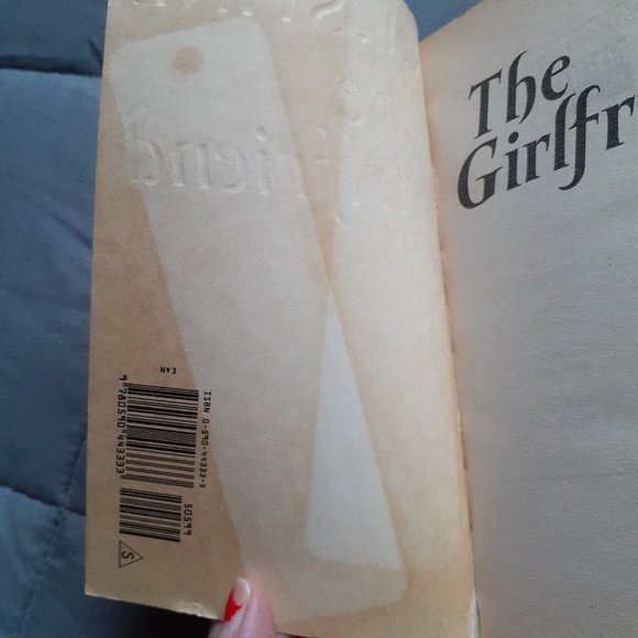 Point Thriller Ser. The Girlfriend by R. L. Stine (2004, Digest Paperback) - Picture 10 of 14